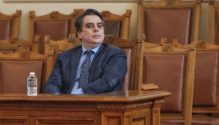 БСП заявиха, че проектобюджетът на Асен Василев е със "сбъркана философия" и не отговаря на "европейските стандарти