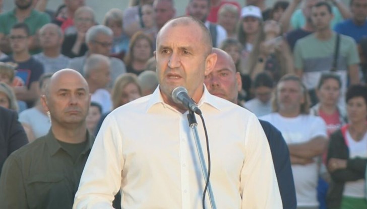 Това заяви президентът на церемонията по издигането на българския флаг на пилон "Рожен"