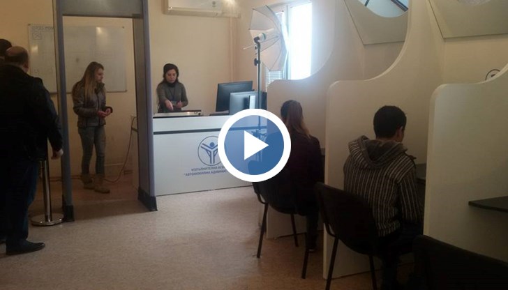 Видеоклипове ще ги поставят в реална ситуация