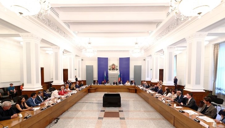 Това обяви финансовият министър Асен Василев на заседанието на тристранката за бюджетните закони