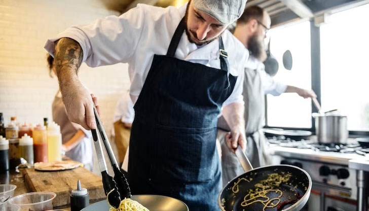 5000 лева за квалифицирани работници