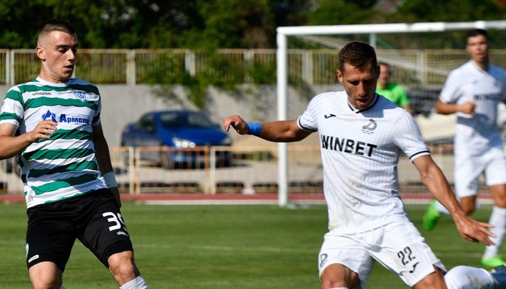 Голмайстори за "драконите" бяха Георги Вълчев и Калин Георгиев Голмайстори за "драконите" бяха Георги Вълчев и Калин Георгиев