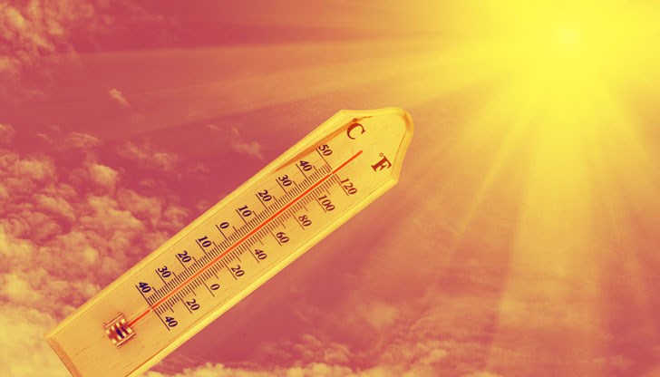 Жегата през настоящия месец е била толкова драматична, че бие всички досегашни рекорди Жегата през настоящия месец е била толкова драматична, че бие всички досегашни рекорди