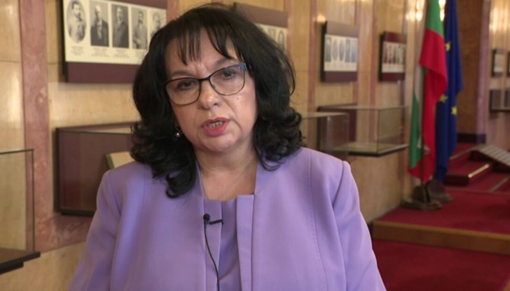 По думите ѝ проблемът с липсата на ПОС терминали в някои населени места е обсъден и се предприемат действия По думите ѝ проблемът с липсата на ПОС терминали в някои населени места е обсъден и се предприемат действия