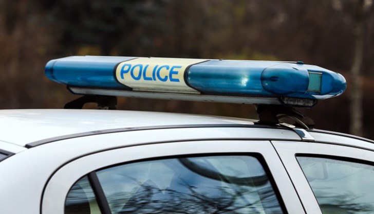 Те са набирали и транспортирали зад граница жени и мъже с цел сексуална експлоатация