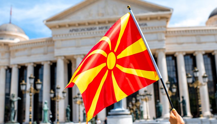 На 7000 българи в Северна Македония е отказано да впишат в акта си за раждане своята националност
