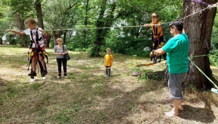 Поканени са всички деца с приключенски дух и интерес към природата Поканени са всички деца с приключенски дух и интерес към природата