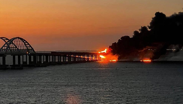Родителите на момиче са загинали, а дъщеря им е била ранена