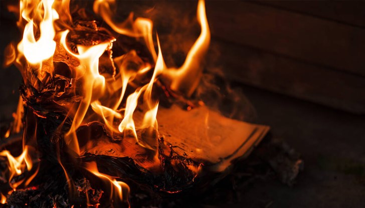 Подпалвачите са две момчета и едно момиче на възраст 15-17 години