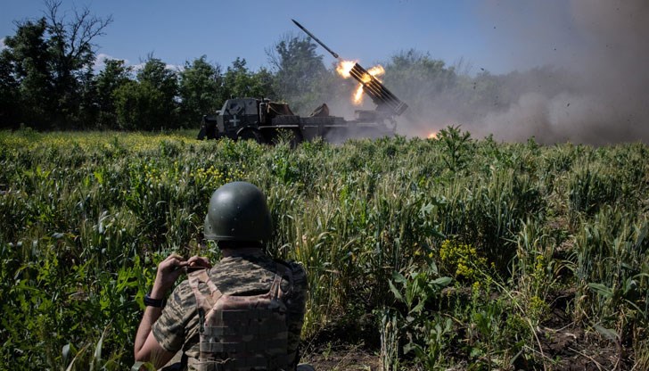 Обсъден е бил и въпросът за доставките на военна техника за Киев