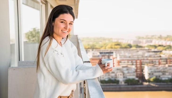 Балконът би трябвало да е място за почивка, а не склад Балконът би трябвало да е място за почивка, а не склад