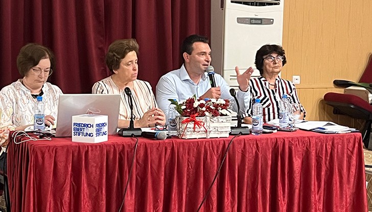 Вече 30 години се говори за необходимостта от децентрализацията, но нищо не се случва