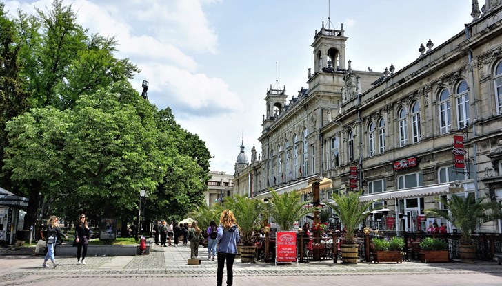 Договорите с наемателите на двата обекта изтичат в края на октомври Договорите с наемателите на двата обекта изтичат в края на октомври