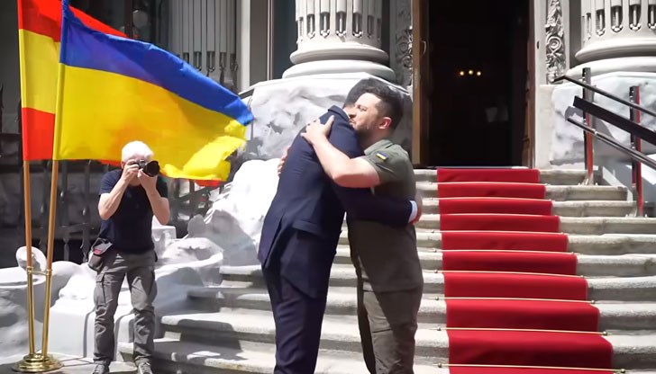 Средствата имат за цел да подпомогнат финансирането на малки и средни предприятия в Украйна, заяви Педро Санчес Средствата имат за цел да подпомогнат финансирането на малки и средни предприятия в Украйна, заяви Педро Санчес