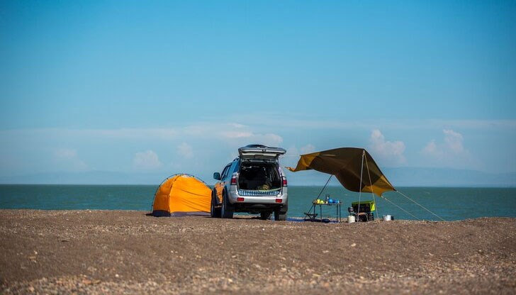 Представители на местната власт и на екологични организации сблъскаха позиции за проблемите, които този вид туризъм създава