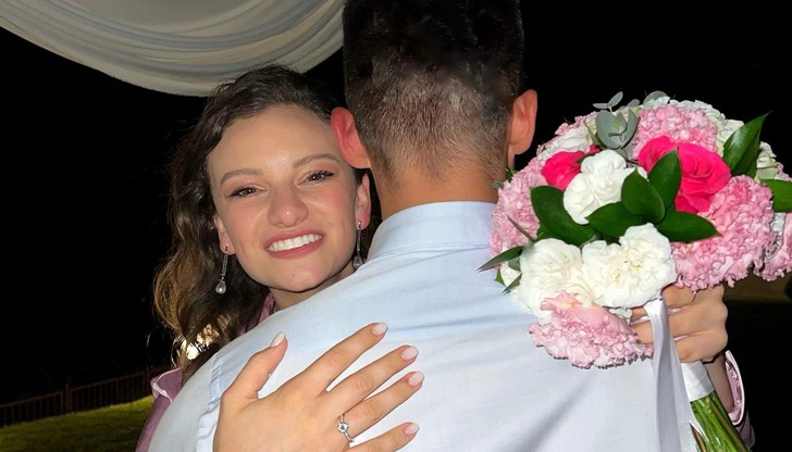 Най-лесното "Да", което съм казвала, щастлива е Лаура Траатс Най-лесното "Да", което съм казвала, щастлива е Лаура Траатс