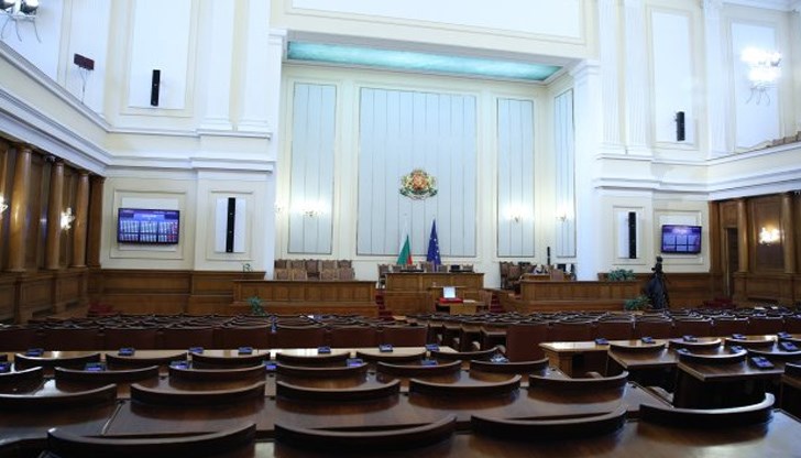 В сряда в парламента така и не се стигна до разглеждане и гласуване В сряда в парламента така и не се стигна до разглеждане и гласуване