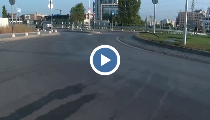 Мъжът изпаднал в абсурдна ситуация в София - полицаи искали да му напишат акт