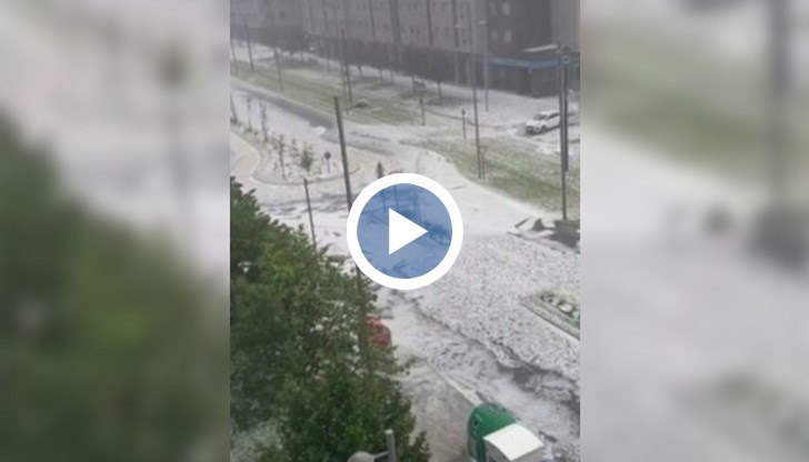 Улиците побеляха