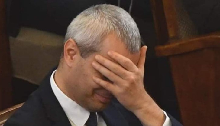 Костадинов е обявен за "руски агент на влияние в България, провокатор, лъжец, политически мошеник и популист" Костадинов е обявен за "руски агент на влияние в България, провокатор, лъжец, политически мошеник и популист"