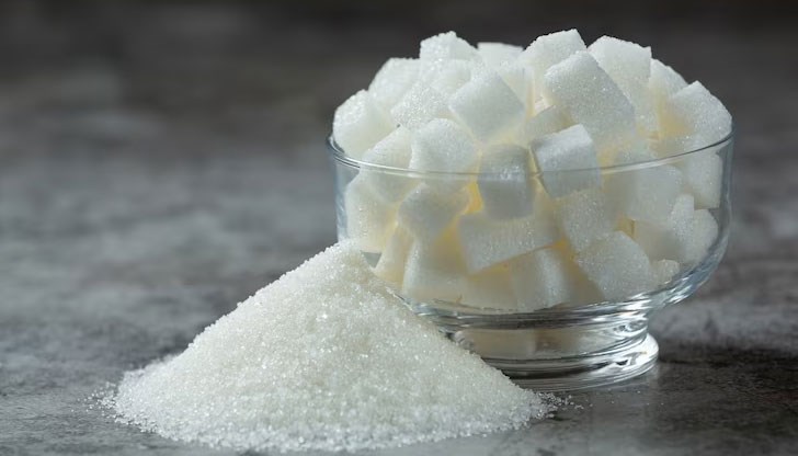 Горещините пък могат да ограничат производството на захар, което допълнително да влоши проблема