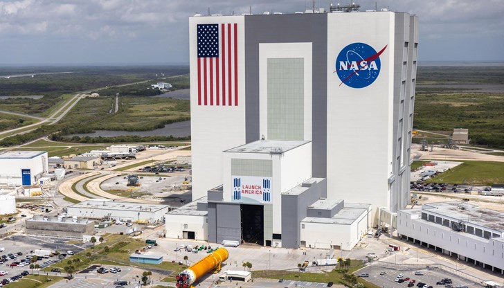 В агенцията работят 18 000 държавни служители В агенцията работят 18 000 държавни служители