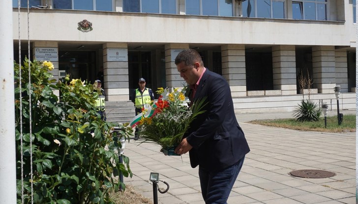 Заставам зад тяхната кауза, заяви председателят на Общински съвет Русе