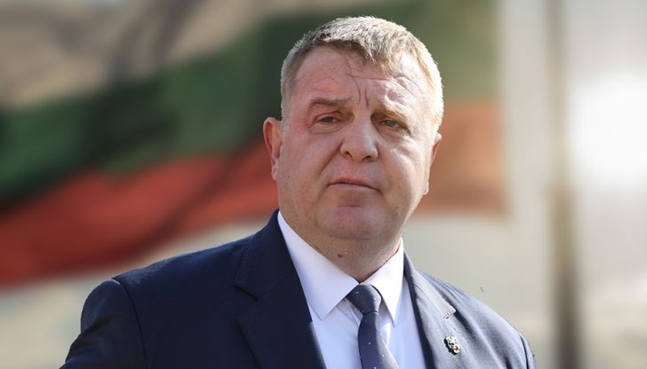 Те се страхуват да не попаднат в някакви списъци на "едно посолство", каза бившият военен министър Те се страхуват да не попаднат в някакви списъци на "едно посолство", каза бившият военен министър