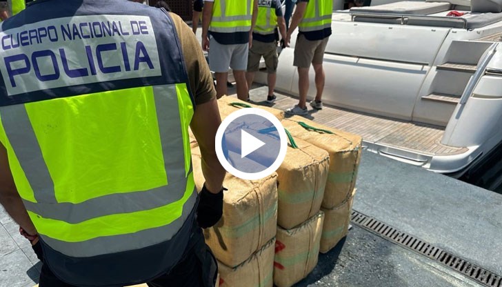 Властите се намесили в разгара на разтоварването на лодка в Средиземно море