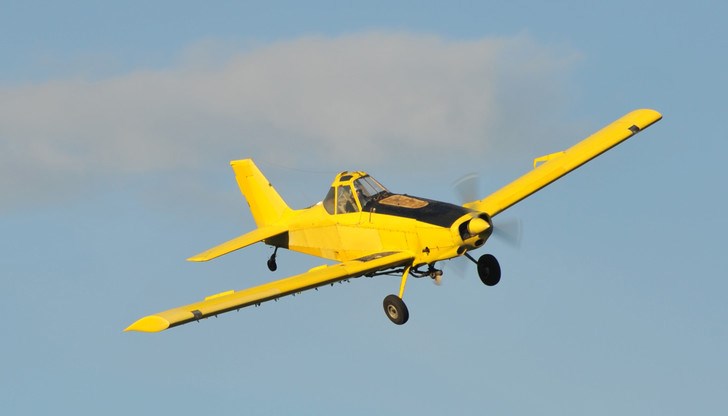 Вероятната причина за тежкия инцидент със селскостопанския самолет е ято птици /снимката е илюстративна/ Вероятната причина за тежкия инцидент със селскостопанския самолет е ято птици /снимката е илюстративна/