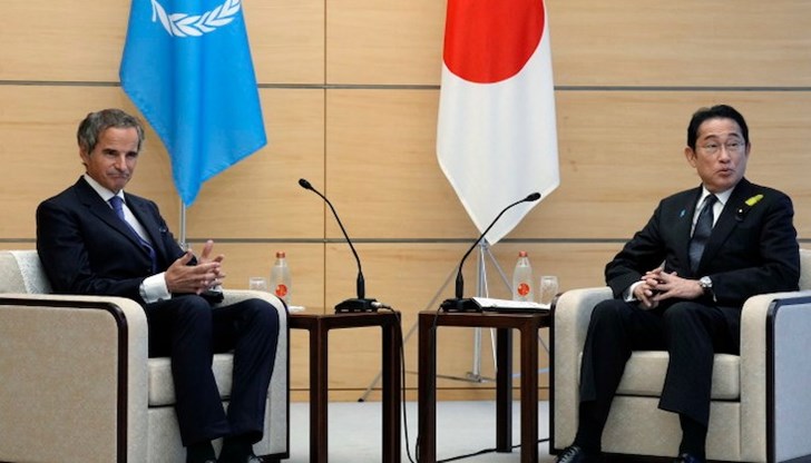 Това е много специална вечер, каза генералният директор Рафаел Гроси на японския премиер Фумио Кишида