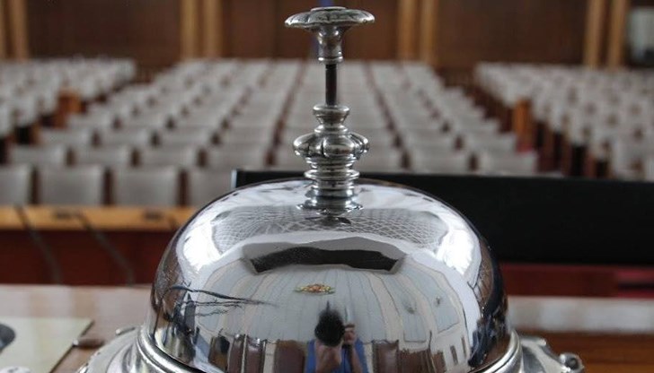 Сред предложенията е увеличение на заплатите в НОИ