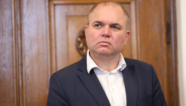 Факт е, че постъпленията от внос на петрол тази година са по-ниски от миналогодишните, коментира депутатът Факт е, че постъпленията от внос на петрол тази година са по-ниски от миналогодишните, коментира депутатът