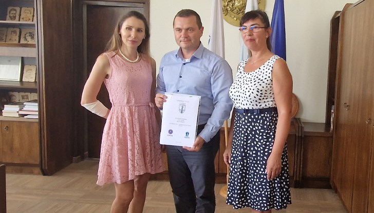 В подписания колективен договор е предвиден и допълнителен отпуск за многодетни майки и при непредвидими събития