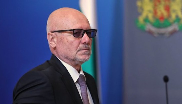 Ключово значение за стабилността има подкрепата към Украйна, заяви министърът на отбраната