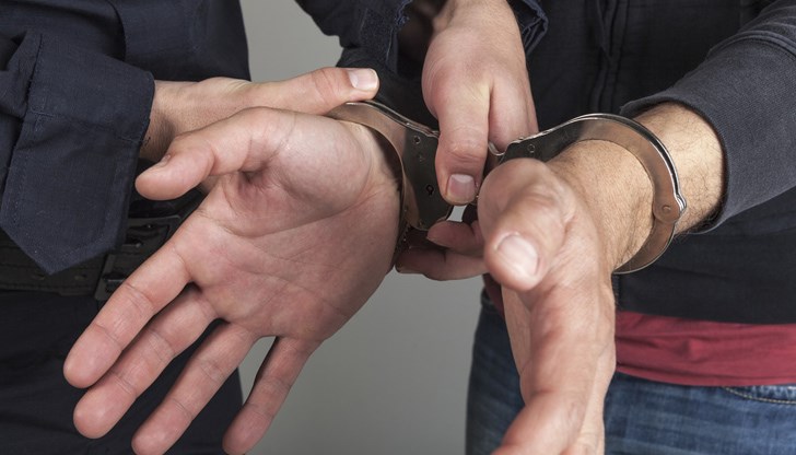 30-годишният шофьор е завършил само седми клас и няма шофьорска книжка