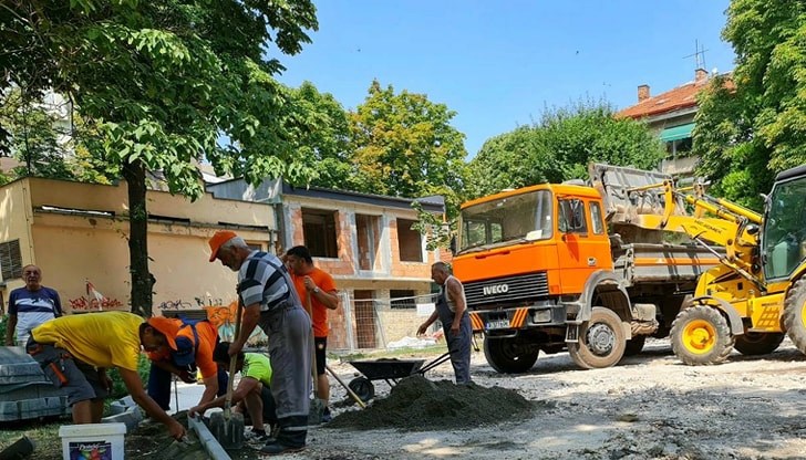 Предстои ремонт на градинката зад площад "Дунав"