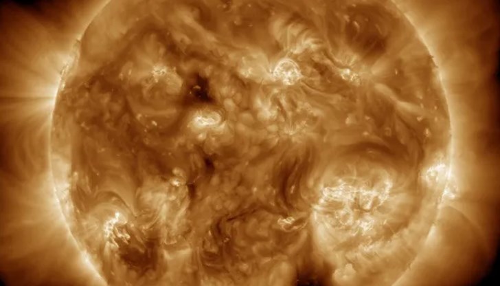 Огромно слънчево петно може да е предпоставка за още смущения Огромно слънчево петно може да е предпоставка за още смущения