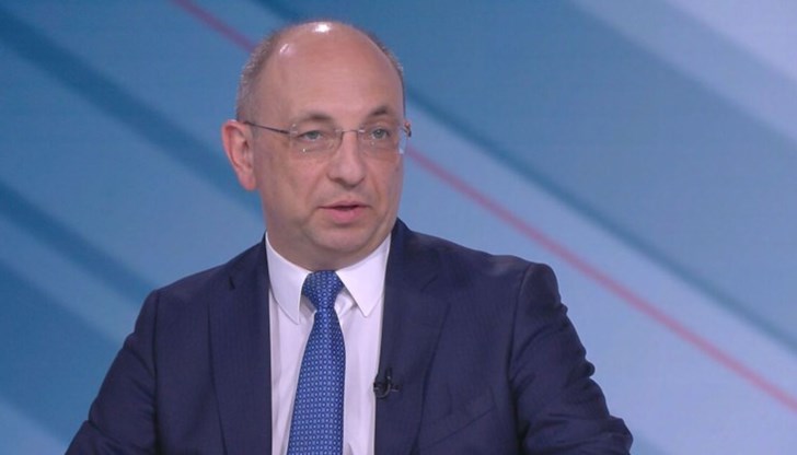 Изобщо не смятам целта от само 3% дефицит за някакво положително постижение и някакъв успех, добави той