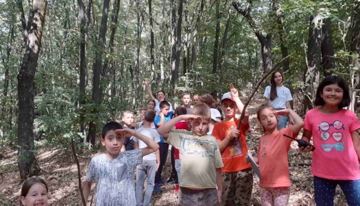 Децата се включиха в сценарий, разигран с учебна цел