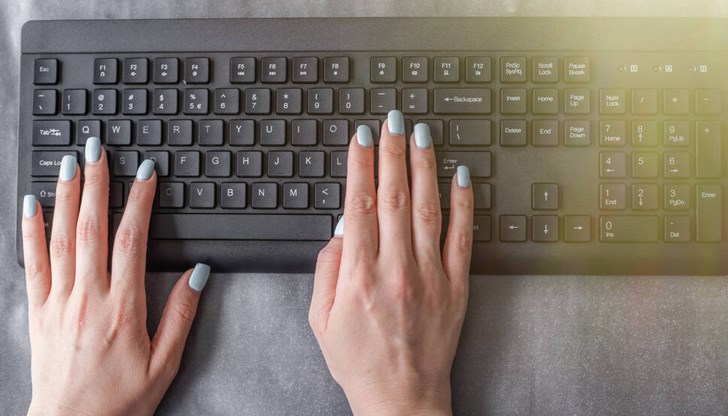 34-годишната жена е обвинена за участие в организирана престъпна група за компютърни престъпления, измами и мошеничество 34-годишната жена е обвинена за участие в организирана престъпна група за компютърни престъпления, измами и мошеничество