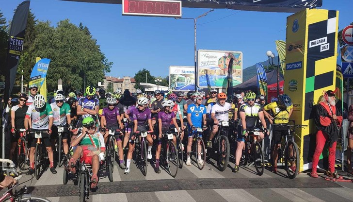 Най-възрастният участник е на 79 години от Русе Най-възрастният участник е на 79 години от Русе