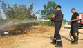 11 екипа се борят с пожар в Харманлийско