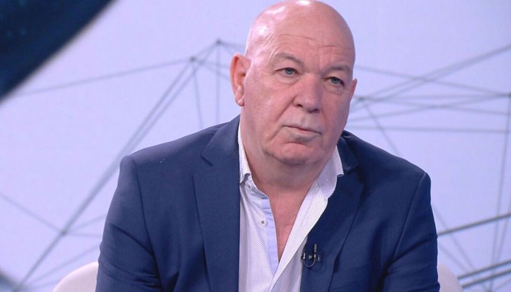 Целта е да не каже някои неща, които да бъдат използвани срещу Борисов и хората, които са му позволили да спечели едни 700 млн. лева от хазарта, коментира журналистът Целта е да не каже някои неща, които да бъдат използвани срещу Борисов и хората, които са му позволили да спечели едни 700 млн. лева от хазарта, коментира журналистът