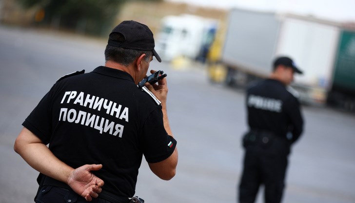 Детето било скрито в багажника, тъй като нямало виза за влизане в ЕС
