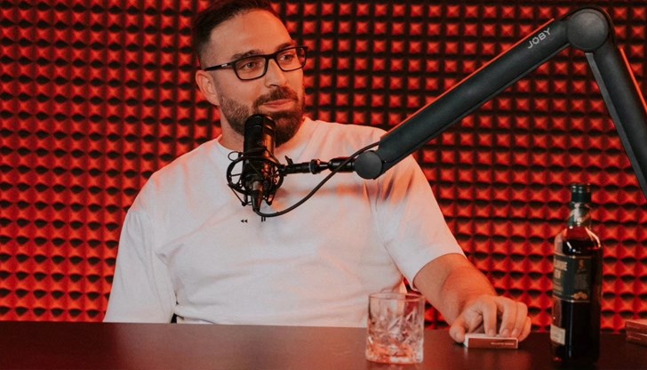 Компанията излезе с позиция след скандалния епизод от подкаста на изпълнителя, в който Тити Папазов споделя за насилие над момиче