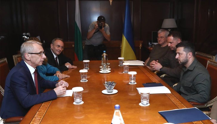 Николай Денков и Володимир Зеленски намериха лесно общ език, защото нямаха скрити мисли