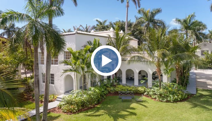 Ваканционният имот е построен през 1922 година и бе сред най-старите в Маями