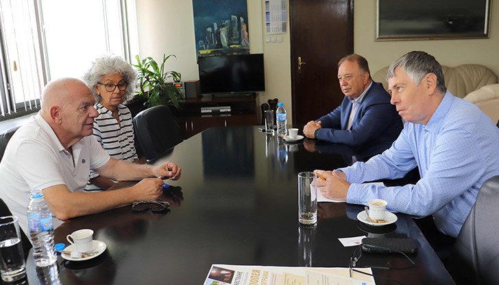 Областният управител на Русе: Настоящият мост трудно се справя с непрекъснато увеличаващия се трафик