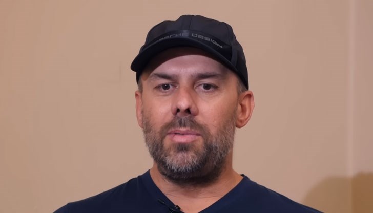 Баща и син Златанови спореха за фирмата, докато през 2019 г. Илия Златанов не потърсил помощ от бившия следовател Петьо Петров, известен като Пепи Еврото Баща и син Златанови спореха за фирмата, докато през 2019 г. Илия Златанов не потърсил помощ от бившия следовател Петьо Петров, известен като Пепи Еврото